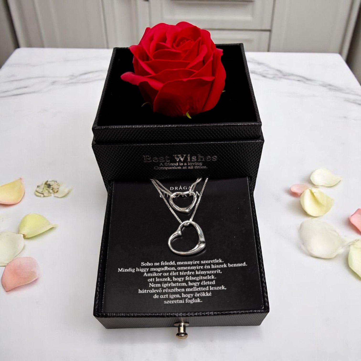 Örök emlék Unokámnak – szivecskés nyaklánc + ajándék karkötő – A48-Z28 – rózsás díszdobozban 🌸