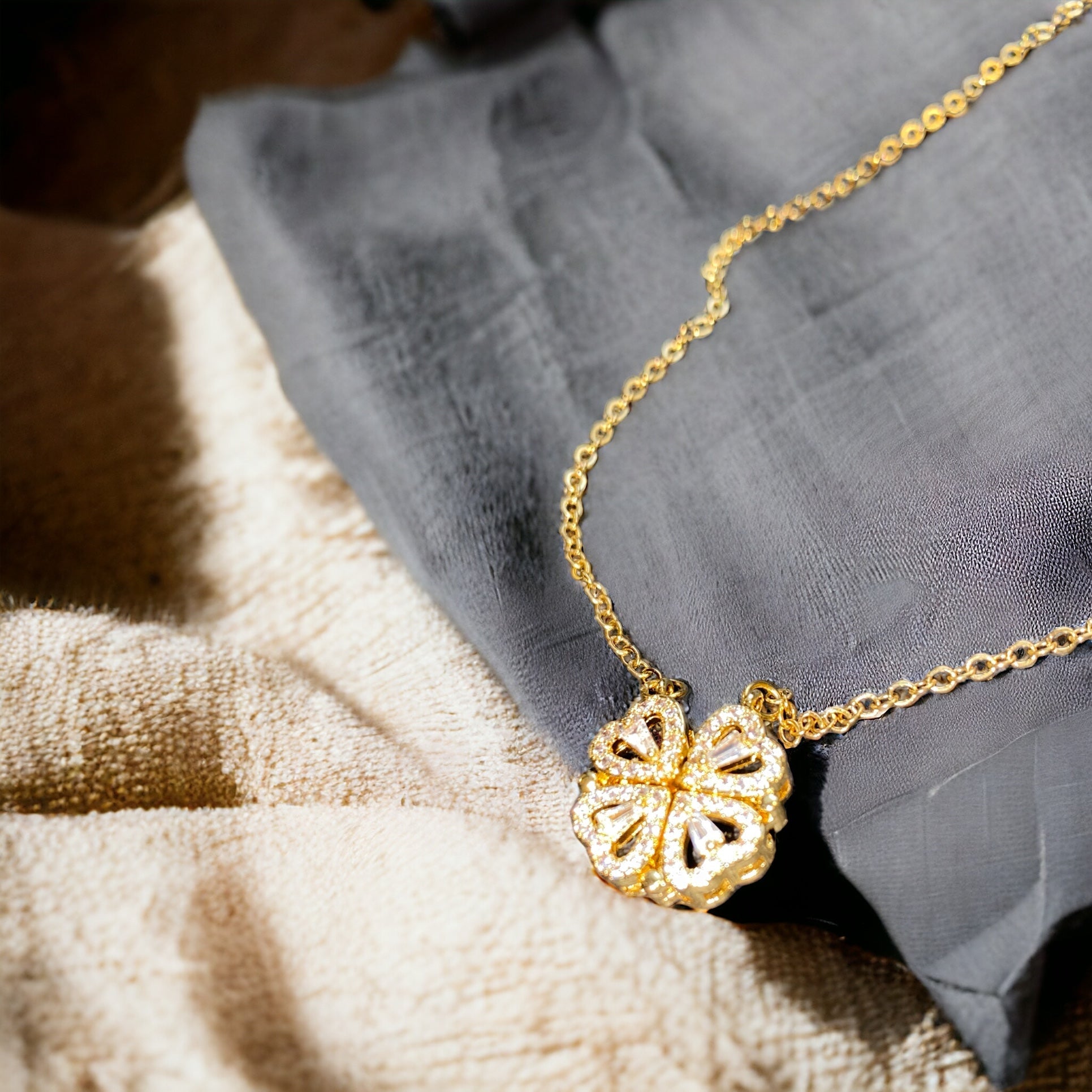 Drága Unokám - Az élet gyorsan szalad - A06-Z03 - Szív medál (14k arany bevonat)